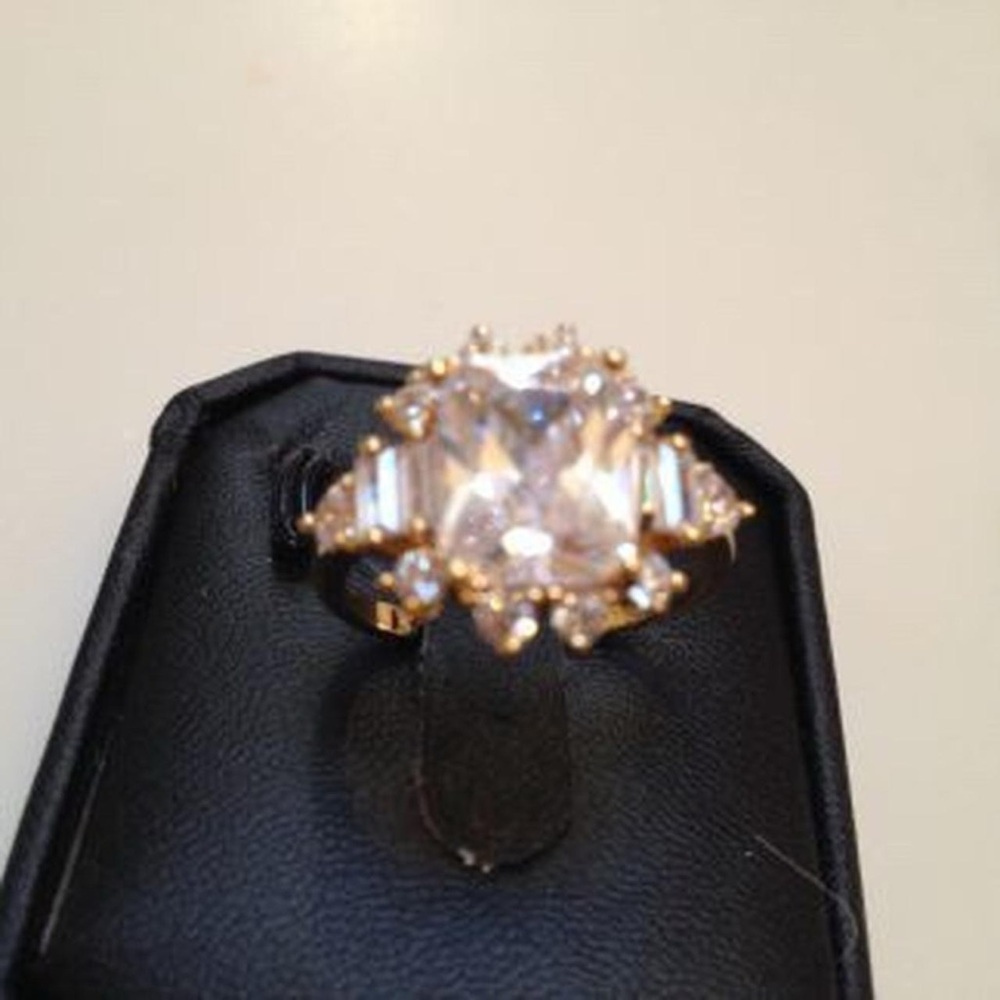 Elegant Gold Clear Crystal Women's Ring